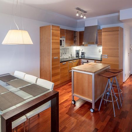 Апартаменты City Center Park View Studio With Sauna And Balcony Хельсинки Экстерьер фото